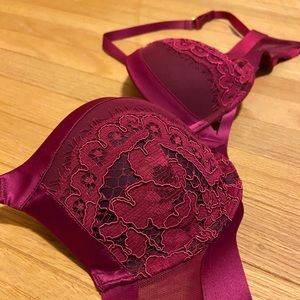 Victoria’s Secret Very Sexy Push Up Bra 32B